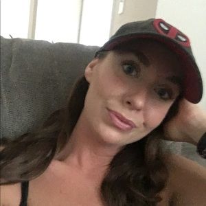 Meet your Posher, Dayna